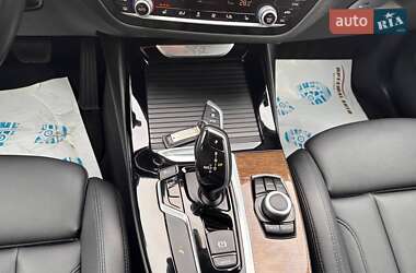 Внедорожник / Кроссовер BMW X3 2019 в 