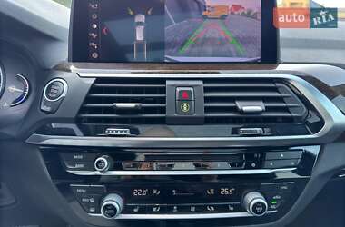 Внедорожник / Кроссовер BMW X3 2019 в 