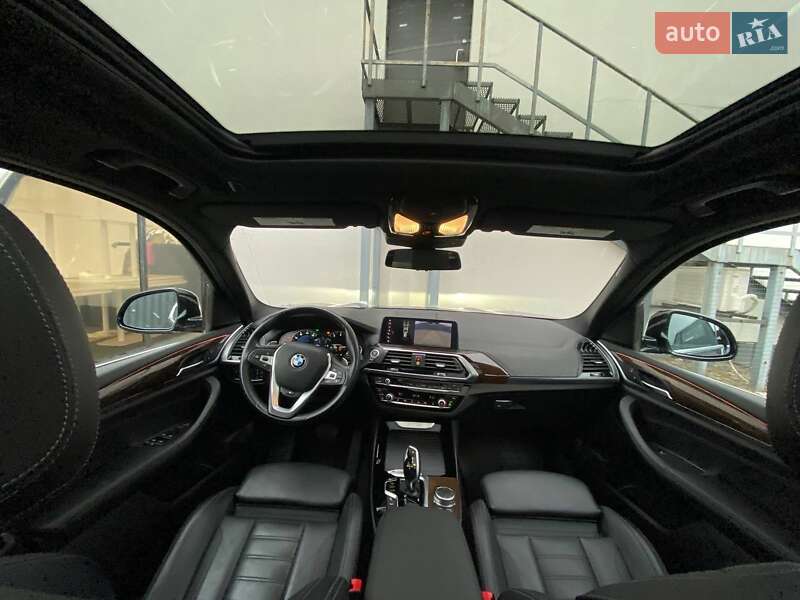 Внедорожник / Кроссовер BMW X3 2018 в Киеве
