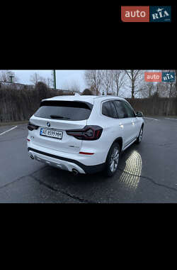 Позашляховик / Кросовер BMW X3 2018 в 