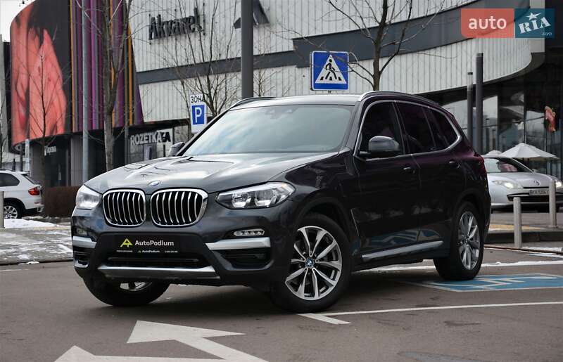 Внедорожник / Кроссовер BMW X3 2019 в Киеве