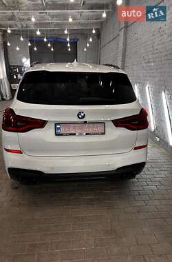 Позашляховик / Кросовер BMW X3 2019 в 