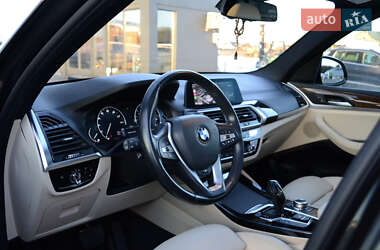 Позашляховик / Кросовер BMW X3 2019 в 