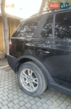 Внедорожник / Кроссовер BMW X3 2005 в 