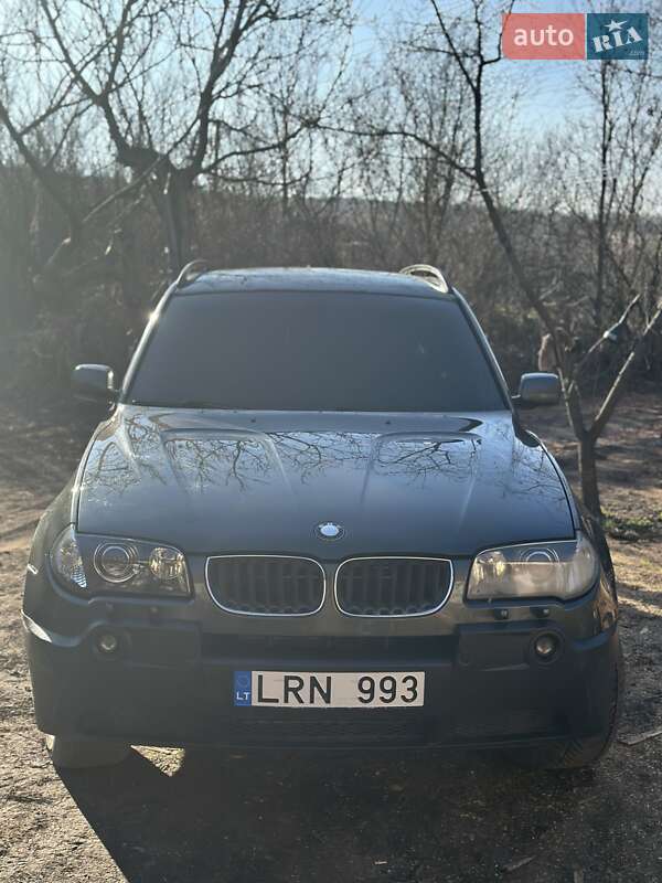 BMW X3 2004