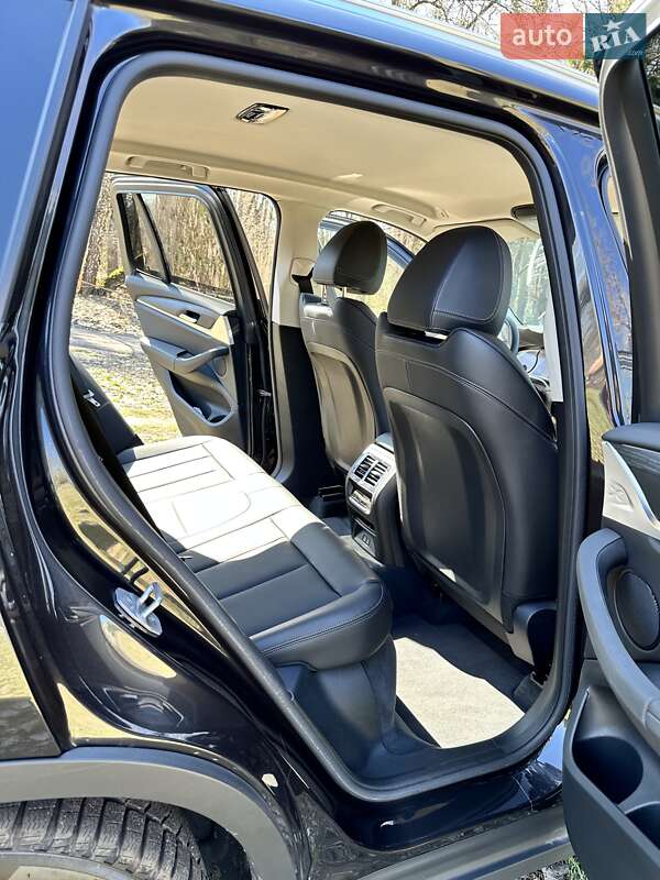 Внедорожник / Кроссовер BMW X3 2022 в Киеве