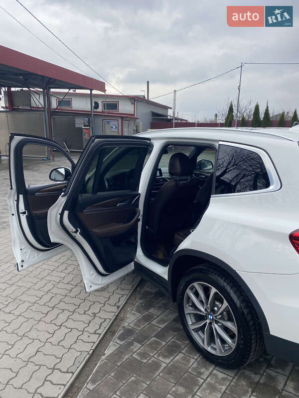 Позашляховик / Кросовер BMW X3 2018 в Львові фото 17 Позашляховик / Кросовер BMW X3 2018 в Львові