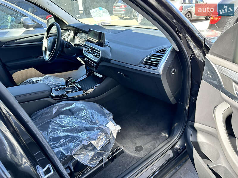 Внедорожник / Кроссовер BMW X3 2022 в Киеве