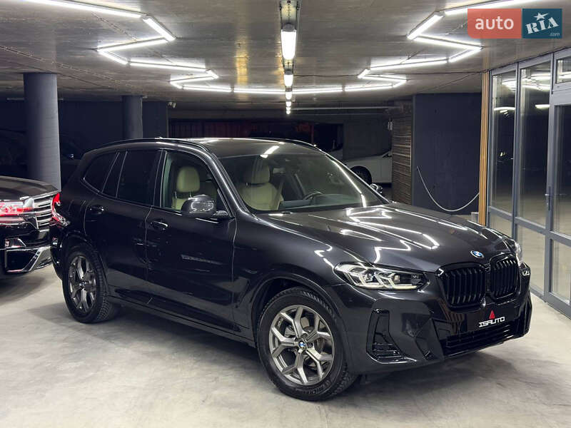 Позашляховик / Кросовер BMW X3 2022 в 