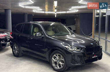 Позашляховик / Кросовер BMW X3 2022 в 