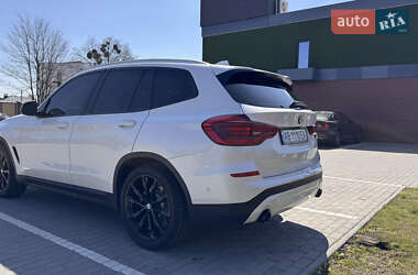 Внедорожник / Кроссовер BMW X3 2018 в 