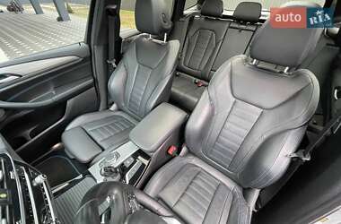 Внедорожник / Кроссовер BMW X3 2018 в 
