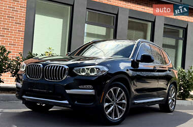 Внедорожник / Кроссовер BMW X3 2018 в 