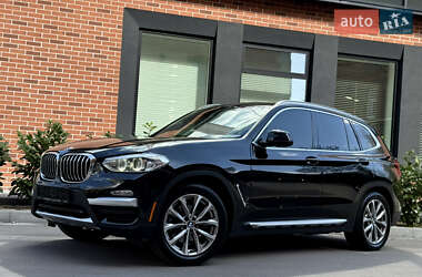 Внедорожник / Кроссовер BMW X3 2018 в 