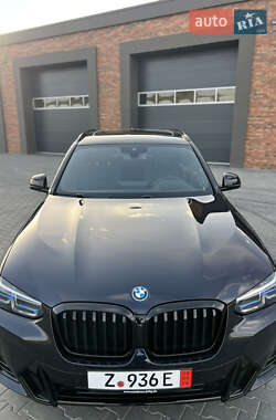 Позашляховик / Кросовер BMW X3 2021 в 