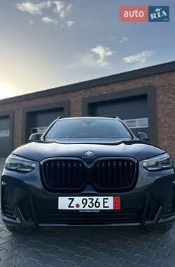 Позашляховик / Кросовер BMW X3 2021 в 
