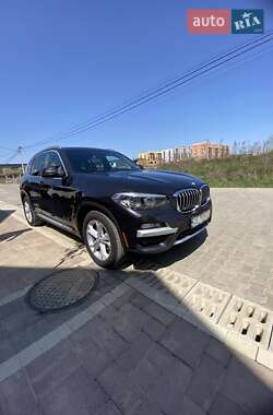 Внедорожник / Кроссовер BMW X3 2018 в 