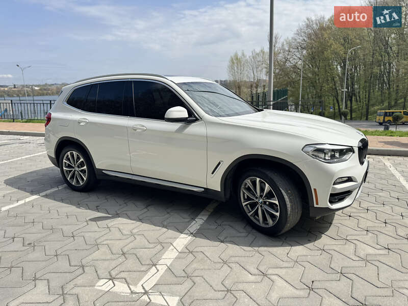 Внедорожник / Кроссовер BMW X3 2019 в Тернополе