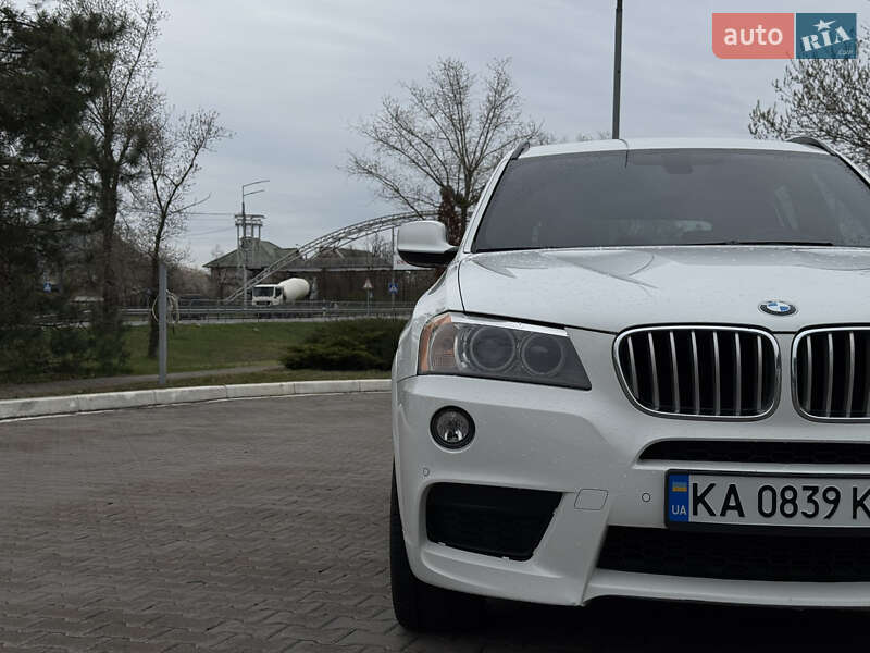 Внедорожник / Кроссовер BMW X3 2014 в Киеве