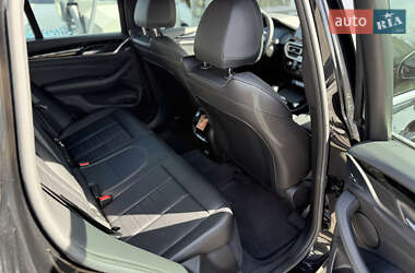 Позашляховик / Кросовер BMW X3 2022 в 
