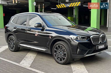 Позашляховик / Кросовер BMW X3 2023 в 