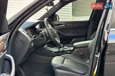 Позашляховик / Кросовер BMW X3 2023 в 