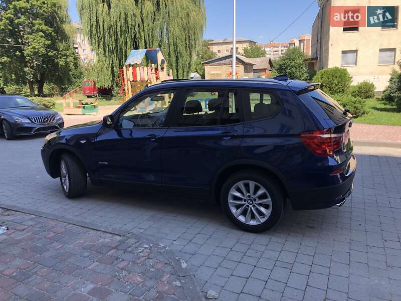 Внедорожник / Кроссовер BMW X3 2012 в Надворной