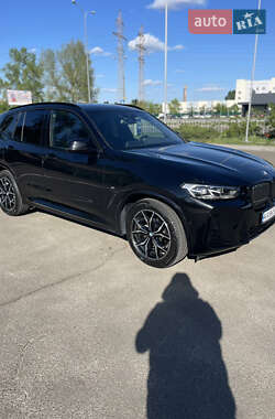 Позашляховик / Кросовер BMW X3 2022 в 