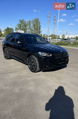 Позашляховик / Кросовер BMW X3 2022 в 
