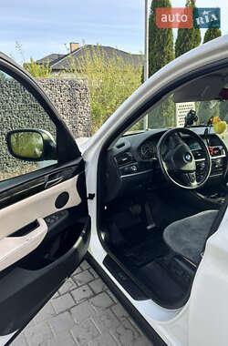 Позашляховик / Кросовер BMW X3 2012 в 