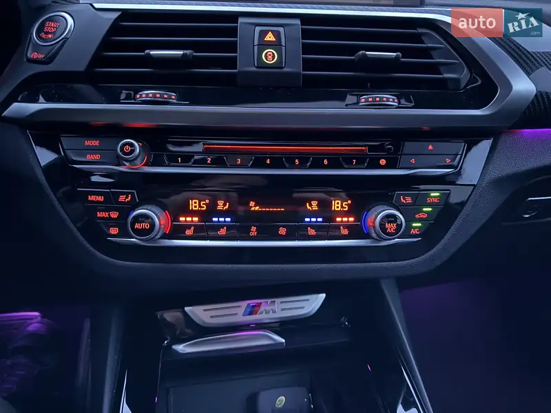 Внедорожник / Кроссовер BMW X3 2018 в 