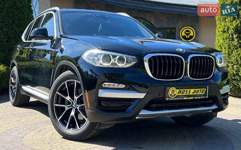 Позашляховик / Кросовер BMW X3 2018 в 