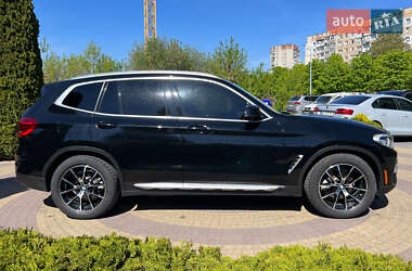 Позашляховик / Кросовер BMW X3 2018 в 
