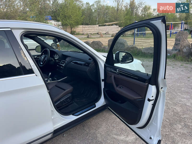 Внедорожник / Кроссовер BMW X3 2016 в Первомайске