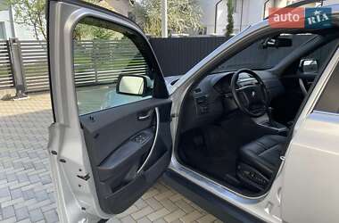 Внедорожник / Кроссовер BMW X3 2004 в 