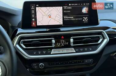 Позашляховик / Кросовер BMW X3 2022 в 