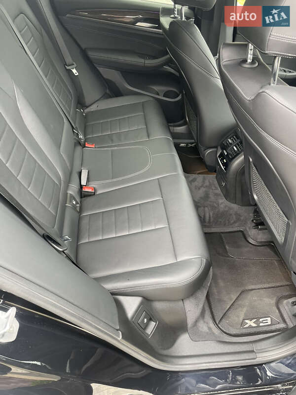 Внедорожник / Кроссовер BMW X3 2018 в Луцке