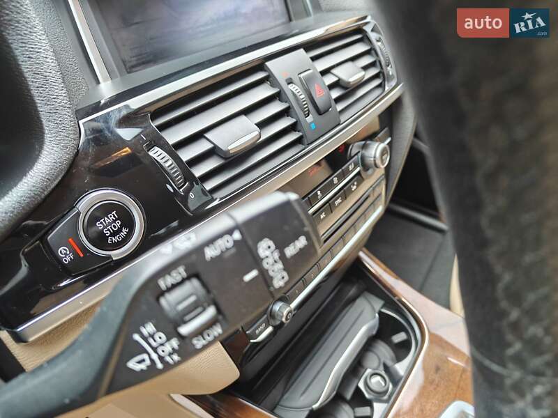Внедорожник / Кроссовер BMW X3 2016 в Киеве