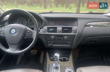 Позашляховик / Кросовер BMW X3 2011 в 