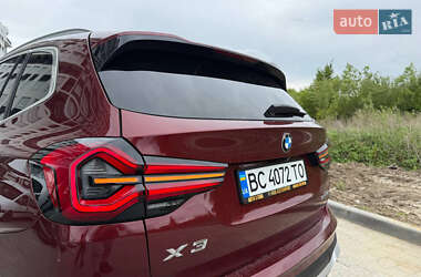 Позашляховик / Кросовер BMW X3 2022 в 