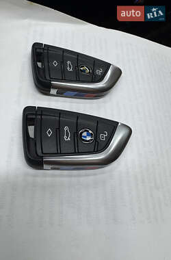 Позашляховик / Кросовер BMW X3 2020 в 