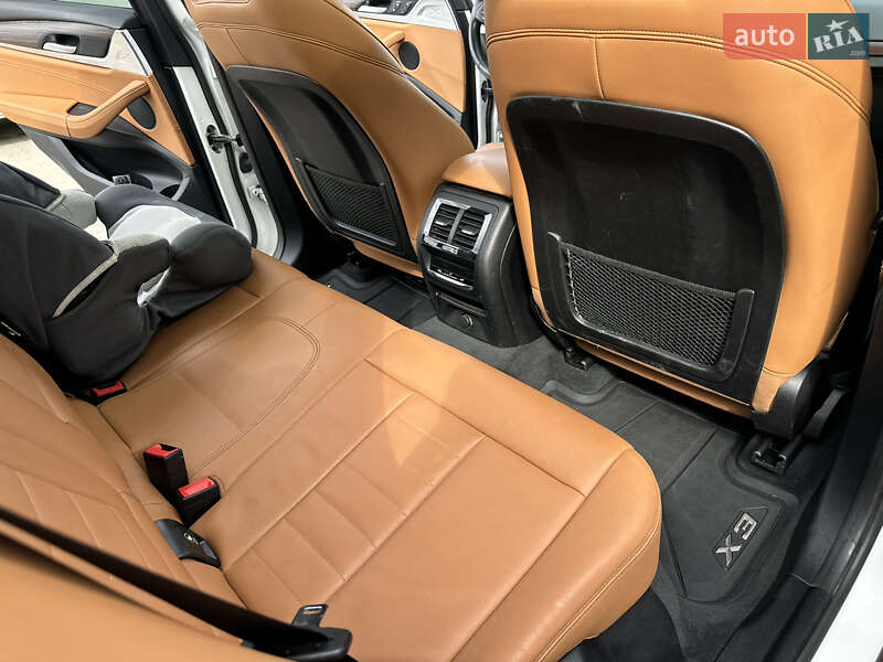 Внедорожник / Кроссовер BMW X3 2018 в Стрые