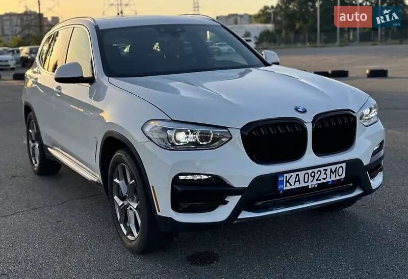 Внедорожник / Кроссовер BMW X3 2020 в 