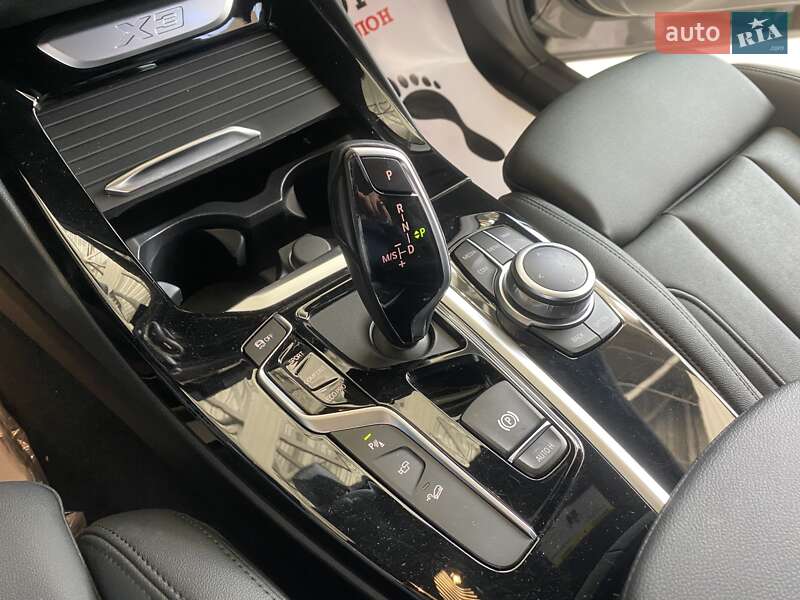 Внедорожник / Кроссовер BMW X3 2021 в Одессе