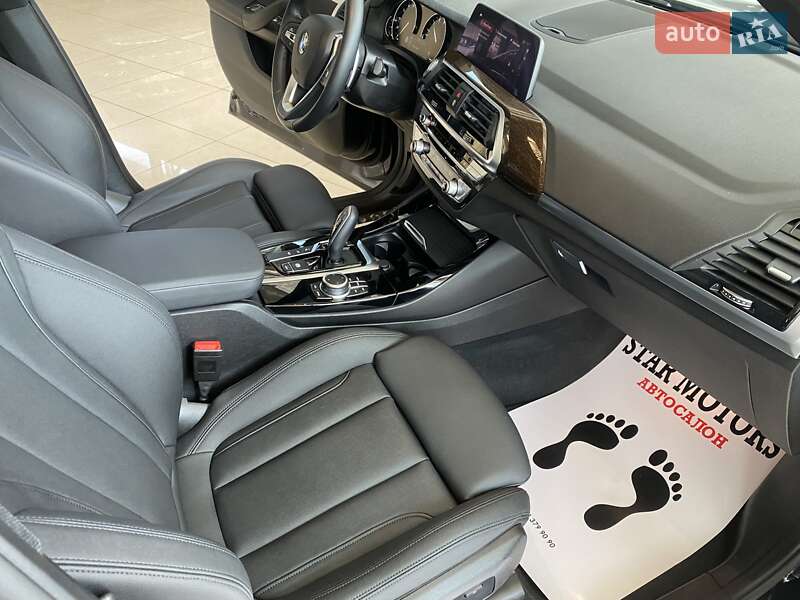 Внедорожник / Кроссовер BMW X3 2021 в Одессе