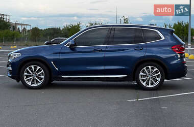 Позашляховик / Кросовер BMW X3 2018 в 