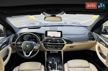 Позашляховик / Кросовер BMW X3 2018 в 
