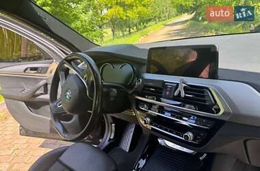 Внедорожник / Кроссовер BMW X3 2018 в 