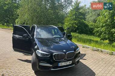 Внедорожник / Кроссовер BMW X3 2018 в 