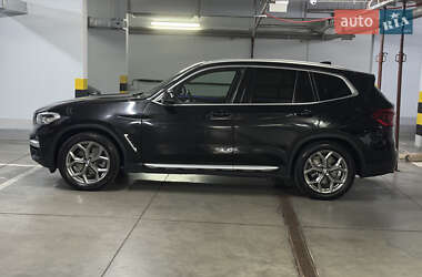 Внедорожник / Кроссовер BMW X3 2019 в 